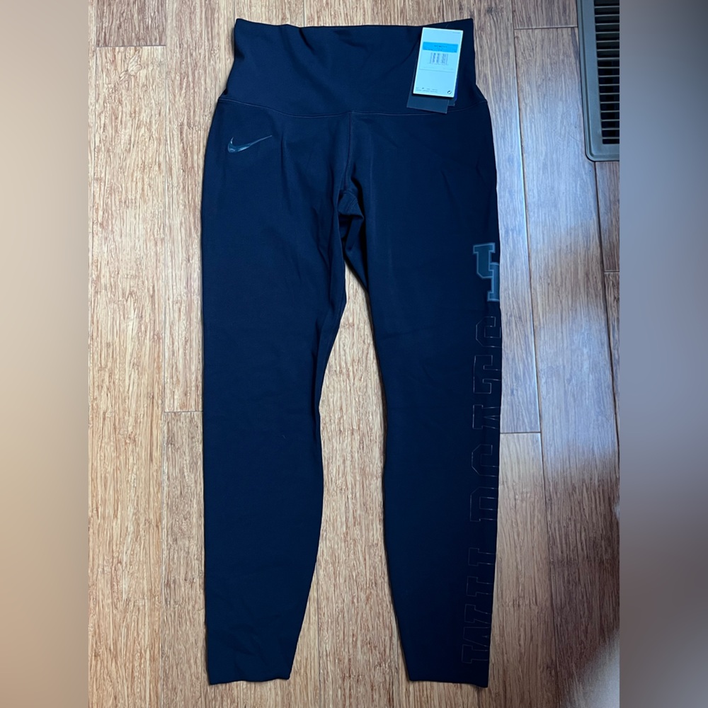 Nike leggings University Of Kentucky Leggings Size Medium NWT. 1338